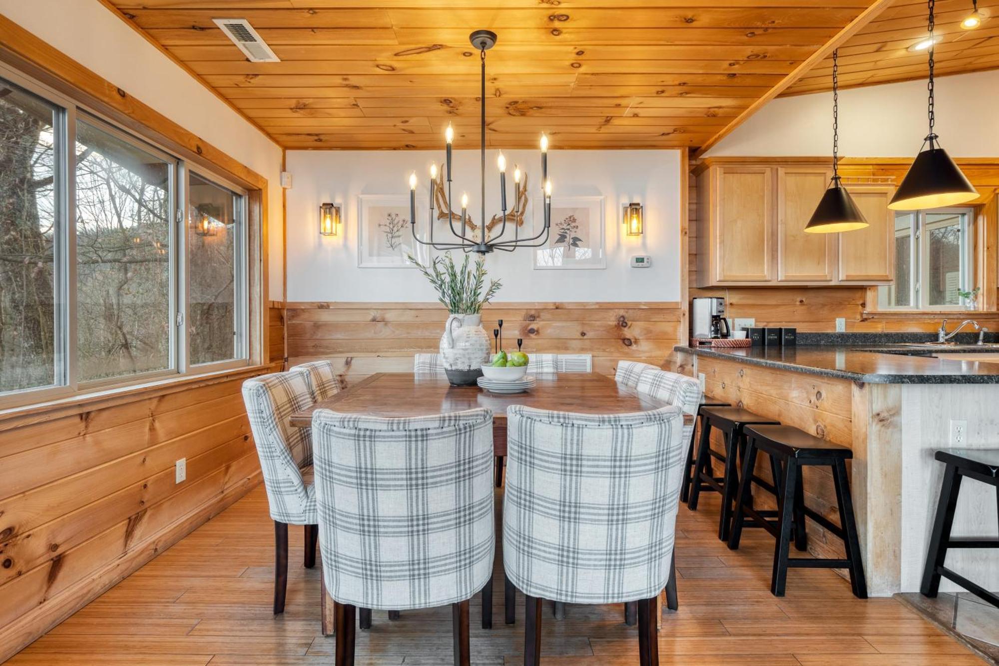 Chestnut By Avantstay Mountain Cabin W Treetop Views Hot Tub Game Room Gatlinburg Eksteriør bilde